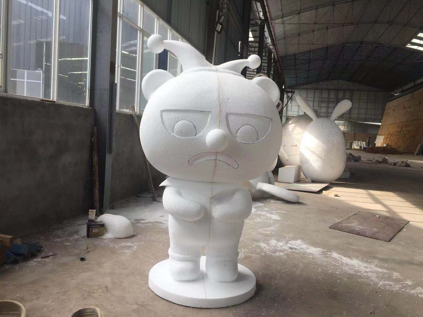 泡沫熊猫造型雕塑