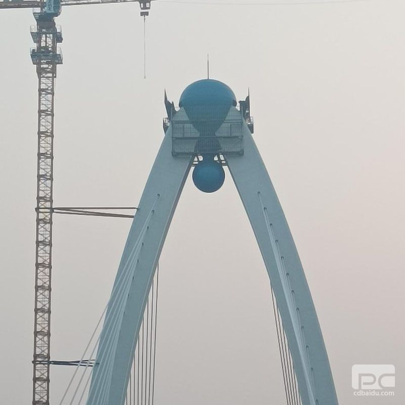 自贡凤凰桥水滴雕塑现场安装完成